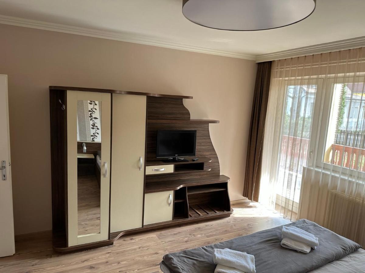 Home Sweet Apartment Xl Bük Екстериор снимка